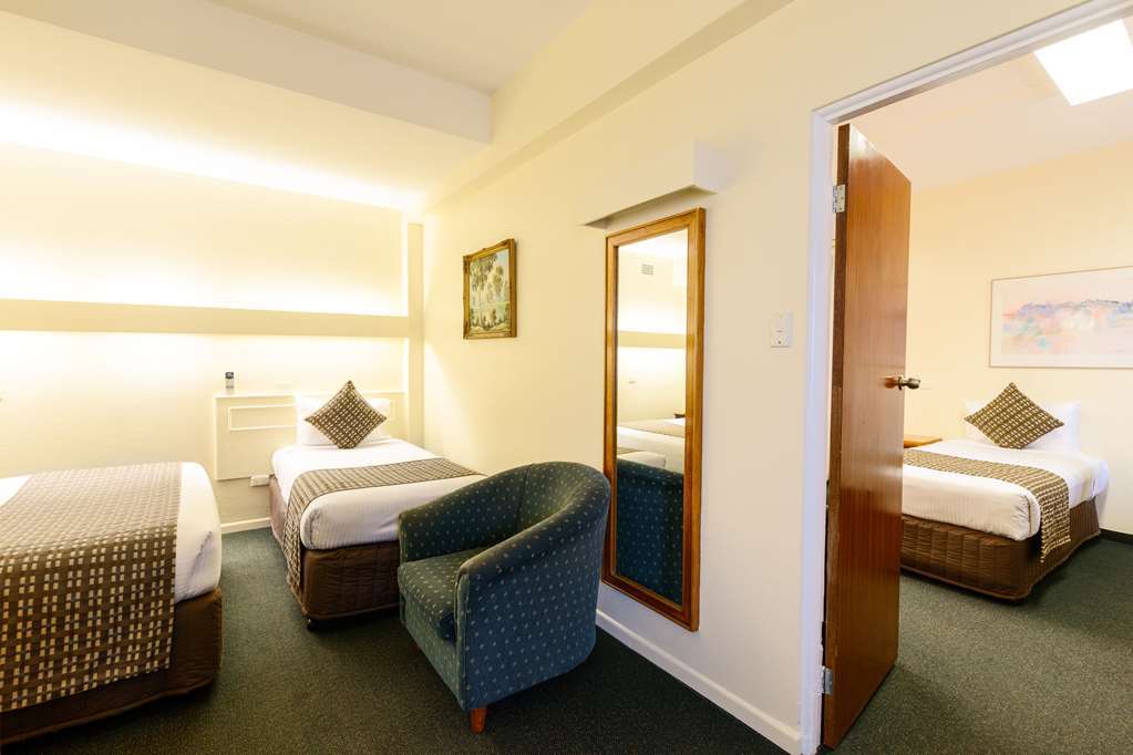 Comfort Inn North Shore Sydney Room photo